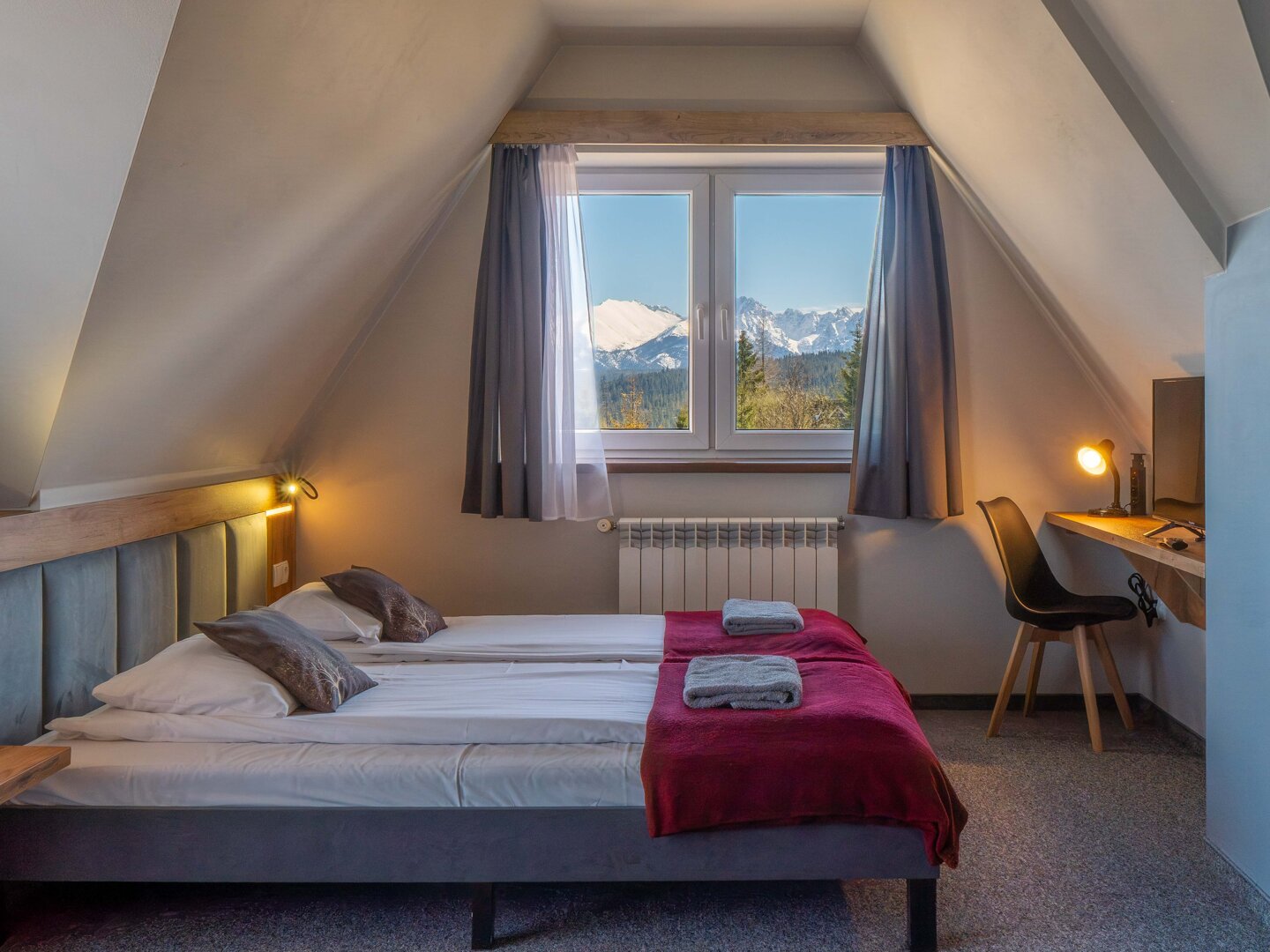 Apartament 22, 3-osobowy z balkonem i aneksem