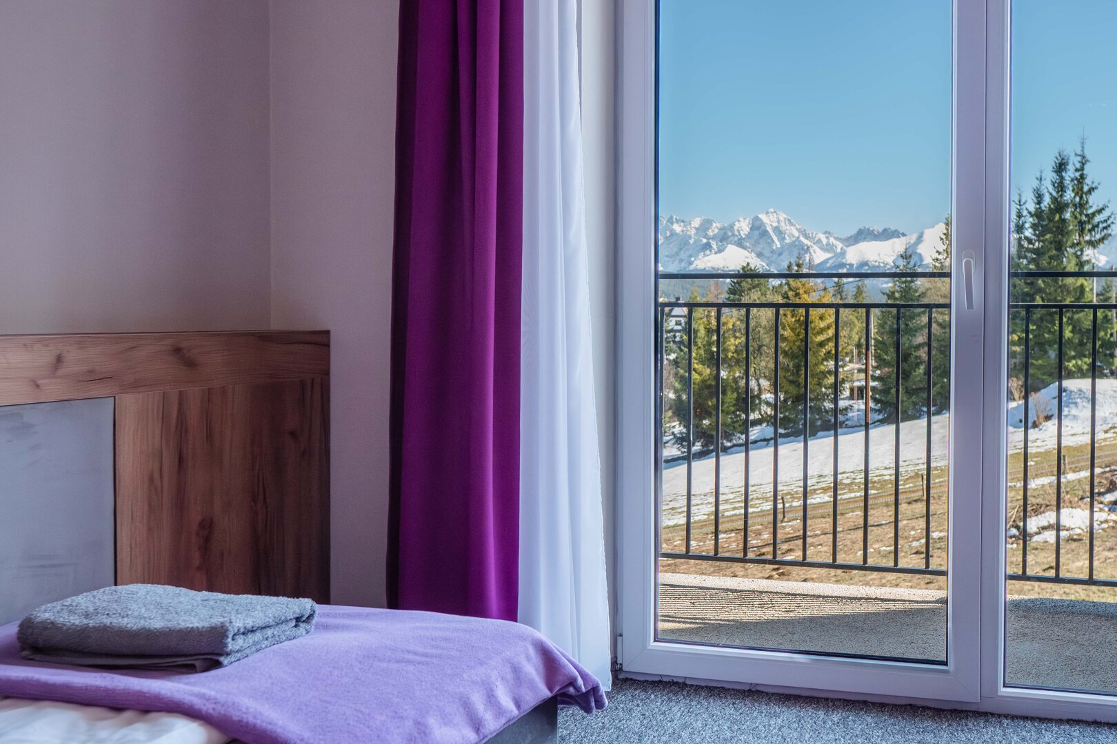 Apartament 18, max 5 os. z balkonem i kuchnią, dwie sypialnie